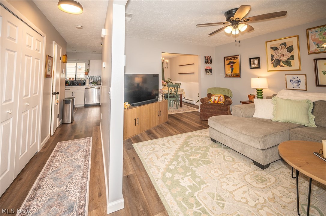 Deepwood Condo - Residential