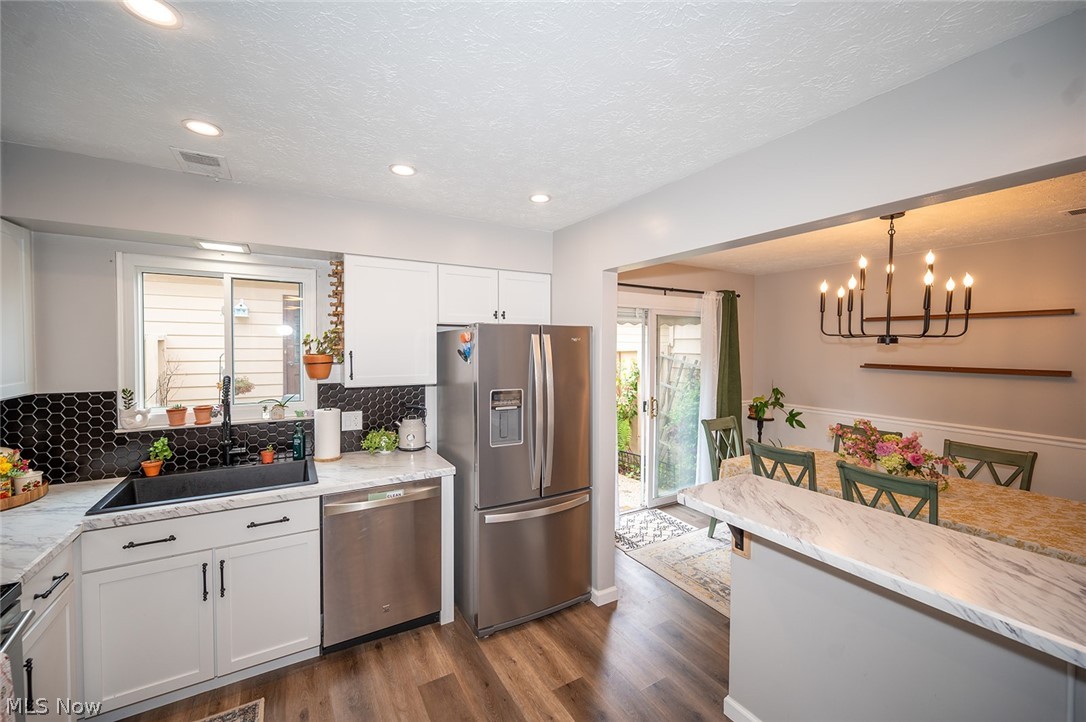 Deepwood Condo - Residential