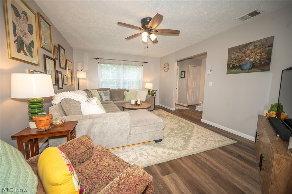 Photo of 8276 Deepwood Boulevard, Mentor, OH 44060 (MLS # 5211685)