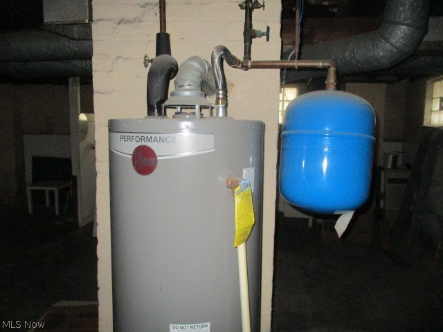 Laura E Sladden - Residential