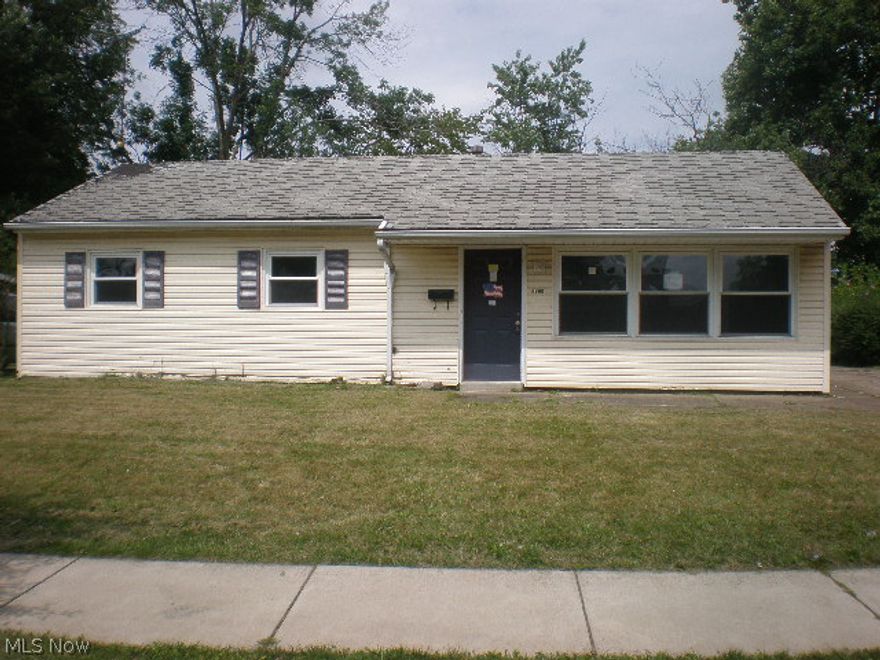 what a steal!  cute ranch in decent condition-has had copper taken so plumbing will need repaired, but nice starter, down-sizer or rental. Hud Case # 412-609774. Hud home sold AS IS only. bids open to owner occupant, non profits and government entities only until 9/9/2014 11:59:59 PM  CT.
