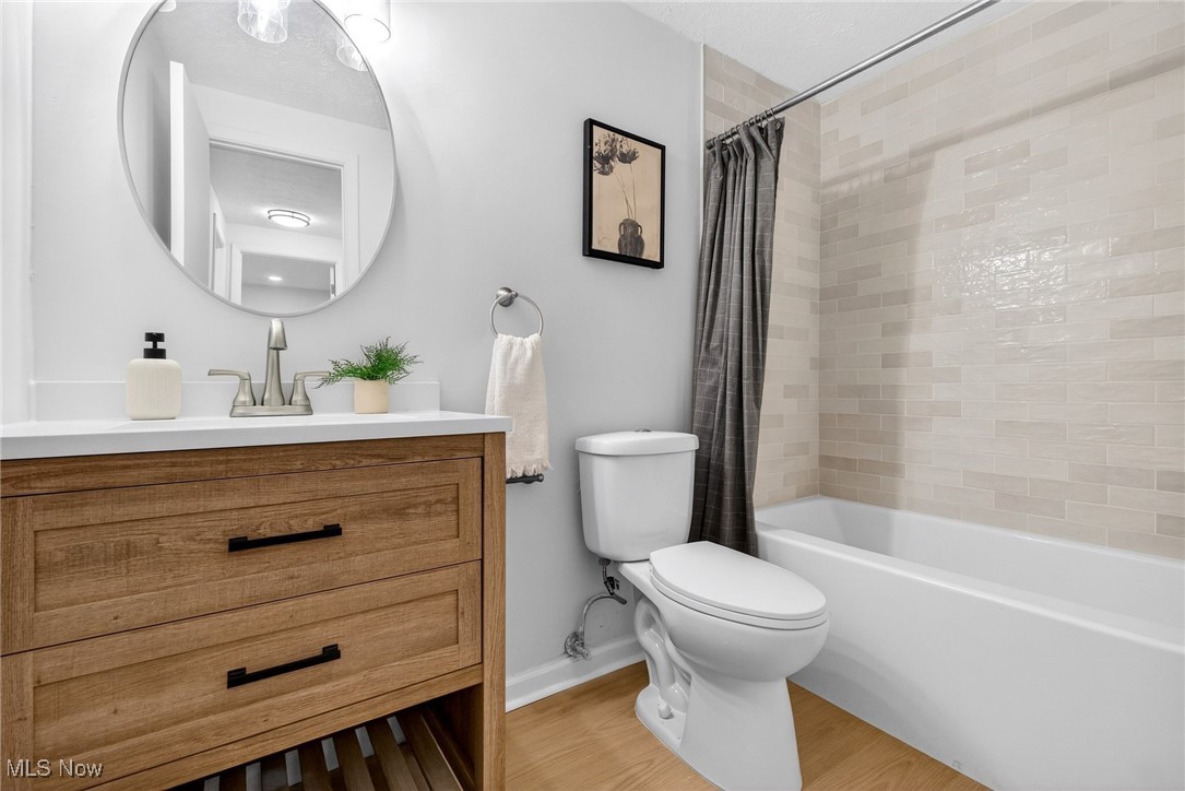 Lake Falls Condo - Residential