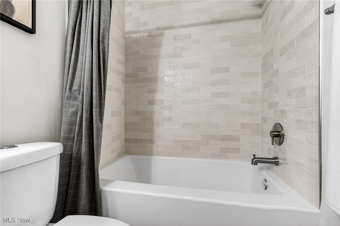 Lake Falls Condo - Residential