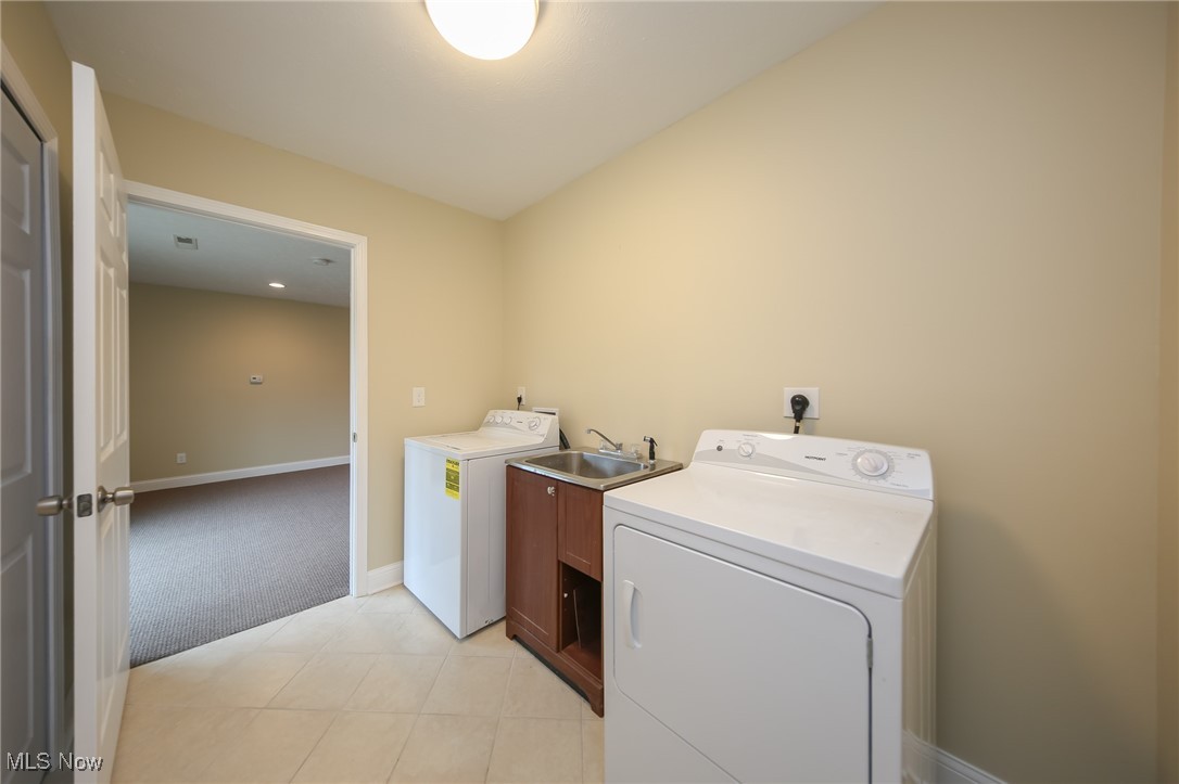 3731 Bramblewood Drive, Brunswick, Ohio image 16