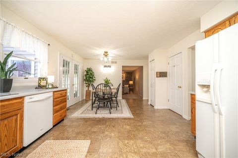 Tiny photo for 449 Westchester Drive SE, Warren, OH 44484 (MLS # 5186675)