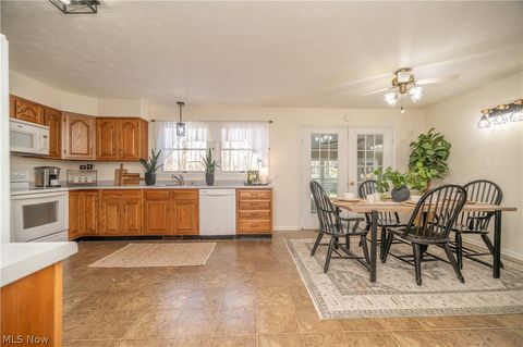 Tiny photo for 449 Westchester Drive SE, Warren, OH 44484 (MLS # 5186675)