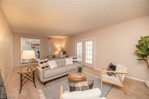 Tiny photo for 449 Westchester Drive SE, Warren, OH 44484 (MLS # 5186675)