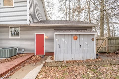 Tiny photo for 449 Westchester Drive SE, Warren, OH 44484 (MLS # 5186675)