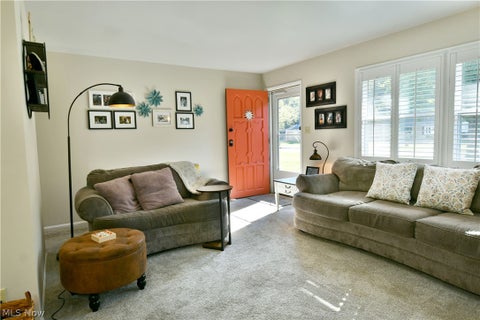 Tiny photo for 612 Pierce Drive, Youngstown, OH 44511 (MLS # 5255362)