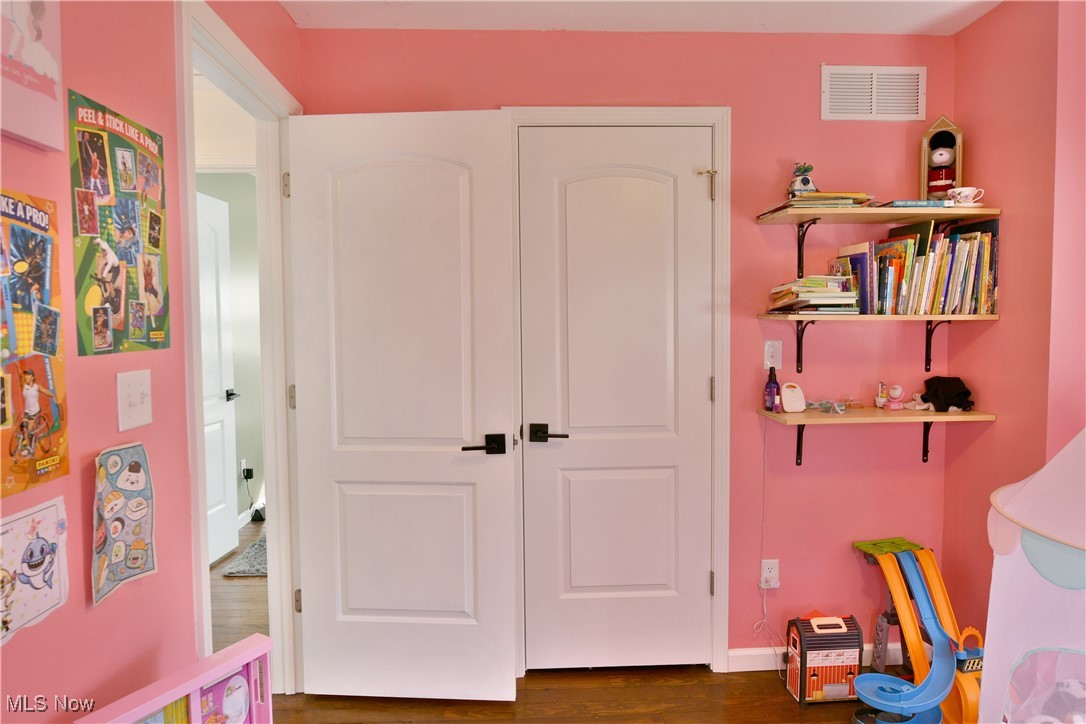 Conneaut Land Companies 01 - Residential