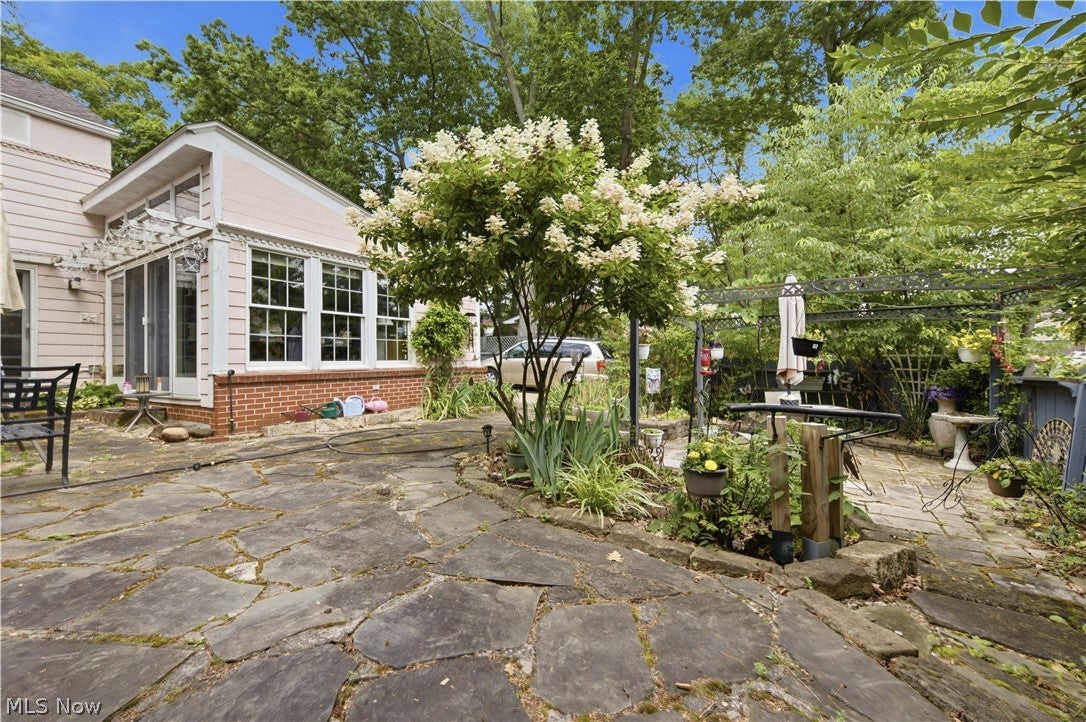303 Cordelia Street SW