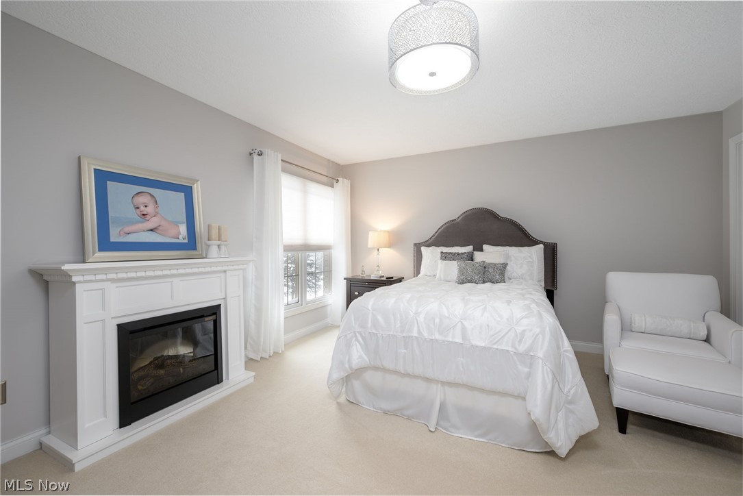 Nobles Pond - Residential
