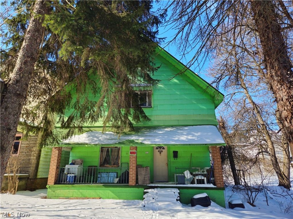 Photo of 301 Mckee Street, Steubenville, OH 43952 (MLS # 5194042)