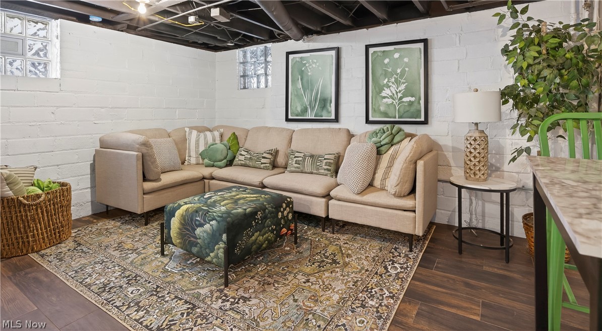 Minor Heights Land Cos - Residential