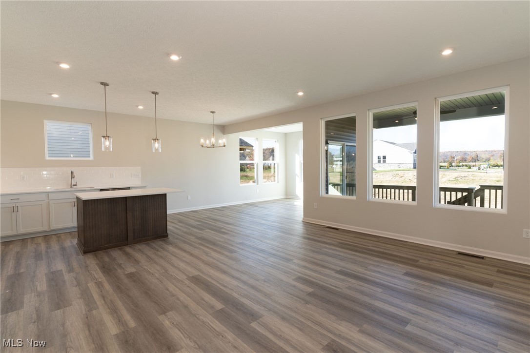 Spring Hill Villas - Residential