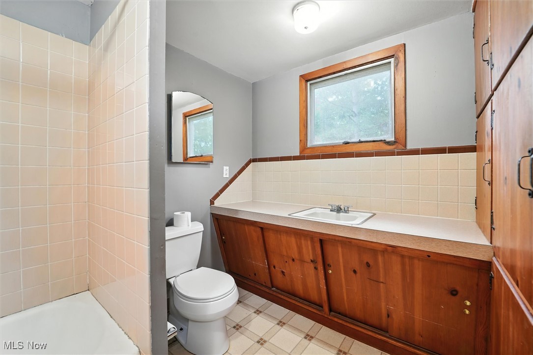 Connecticut Western Reserve - Residential