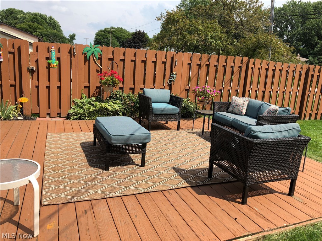 Tree Lane 02 - Residential