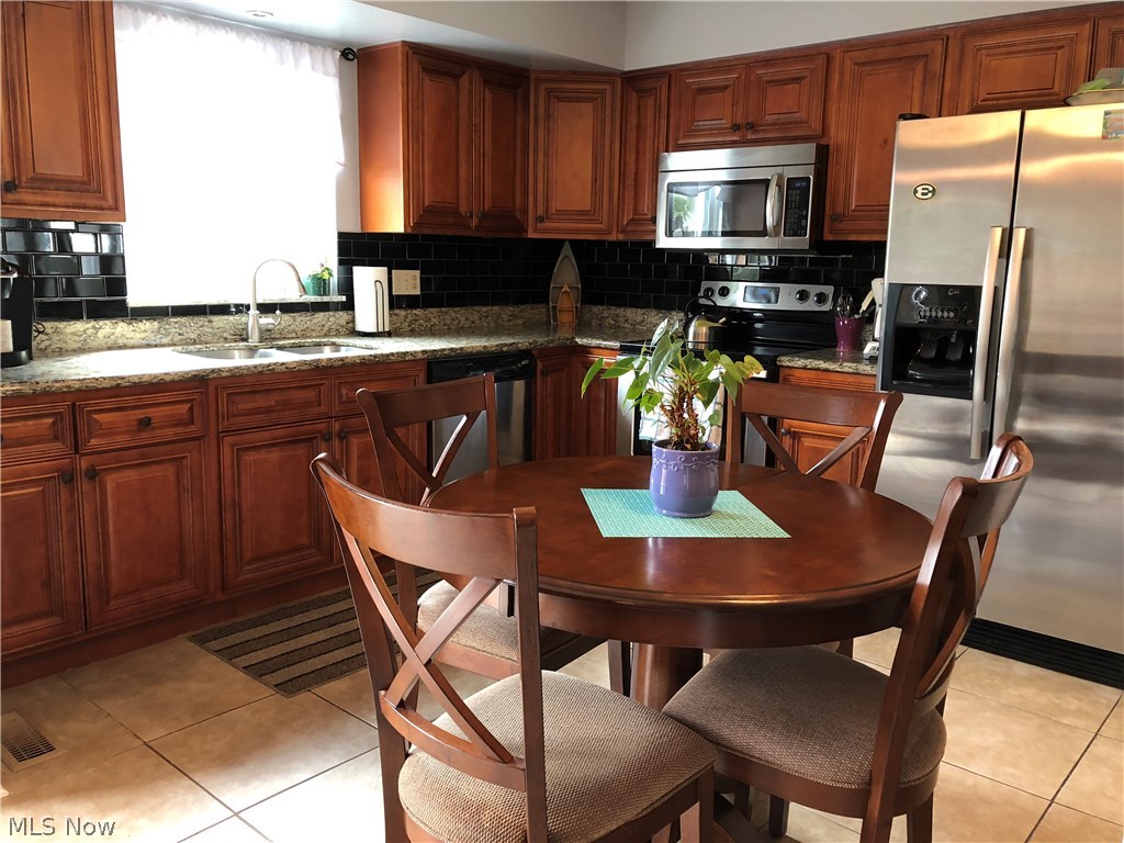 Tree Lane 02 - Residential