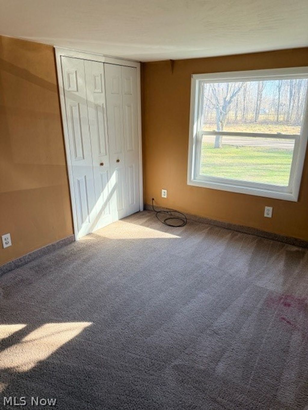 Photo of 2 Dennis Court, Geneva, OH 44041 (MLS # 5193377)