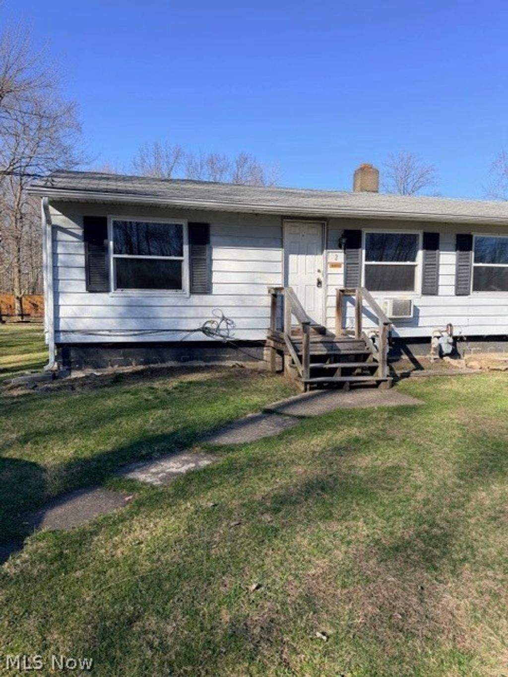 Photo of 2 Dennis Court, Geneva, OH 44041 (MLS # 5193377)