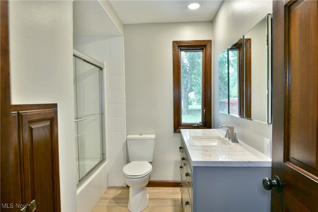 8848 King Graves Road, Warren, Ohio image 11