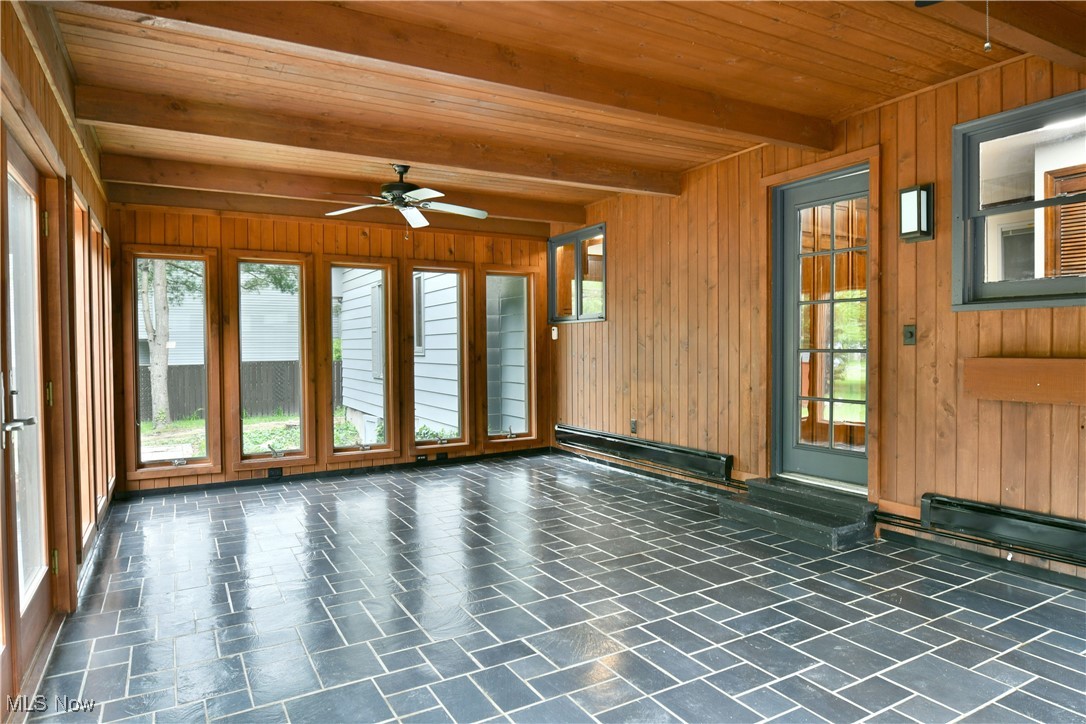 8848 King Graves Road, Warren, Ohio image 35