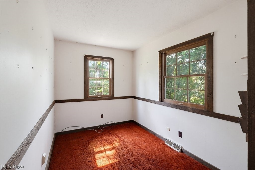 27015 Aurora Road
