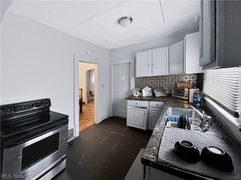 Tiny photo for 898 Haynes Street, Akron, OH 44307 (MLS # 5238670)
