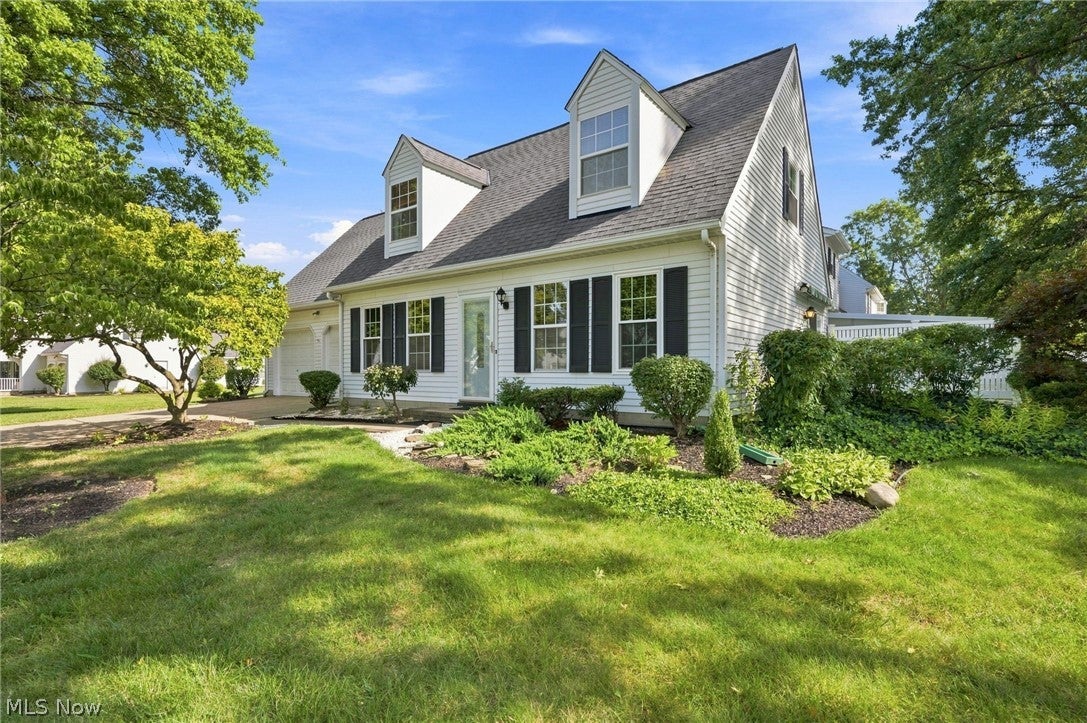 7030 Cobblestone Lane