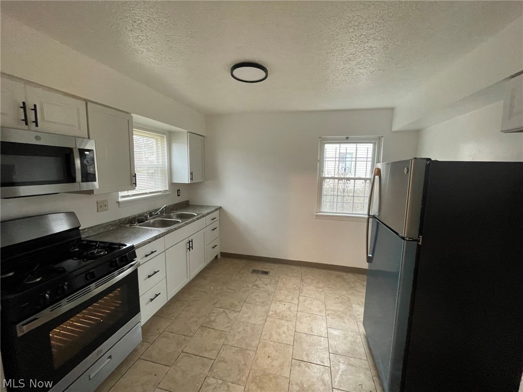 Charles Carr - Residential Lease