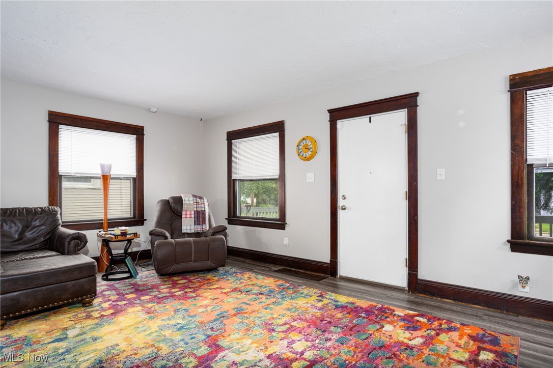 303 N Huntington Street, Medina, Ohio image 10