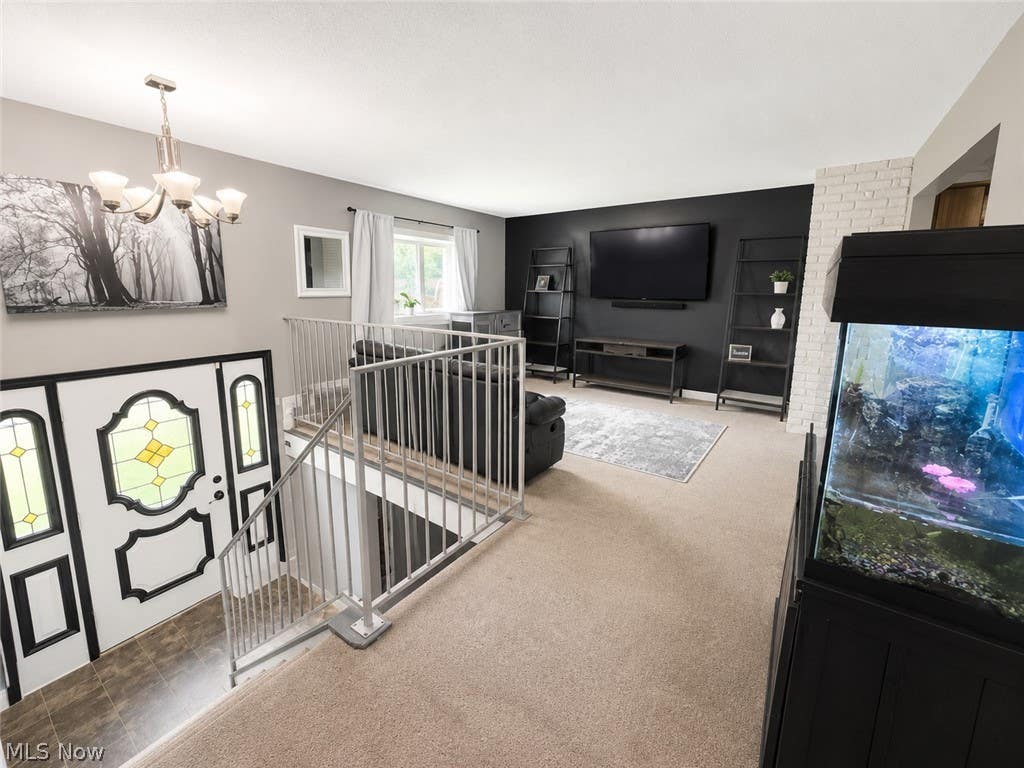 Photo of 5019 Comstock Drive, Columbus, OH 43232 (MLS # 5225181)