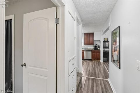 Tiny photo for 5706 E Cleveland Road, Vermilion, OH 44089 (MLS # 5187563)