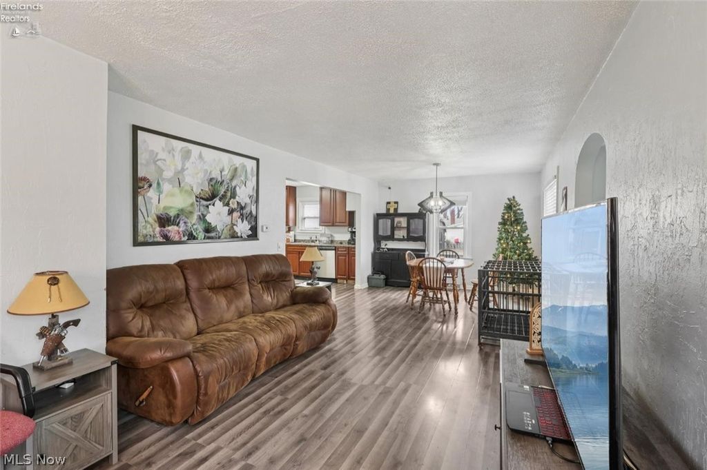 Photo of 5706 E Cleveland Road, Vermilion, OH 44089 (MLS # 5187563)