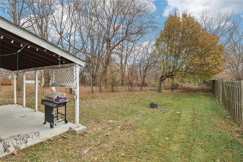 Tiny photo for 5706 E Cleveland Road, Vermilion, OH 44089 (MLS # 5187563)