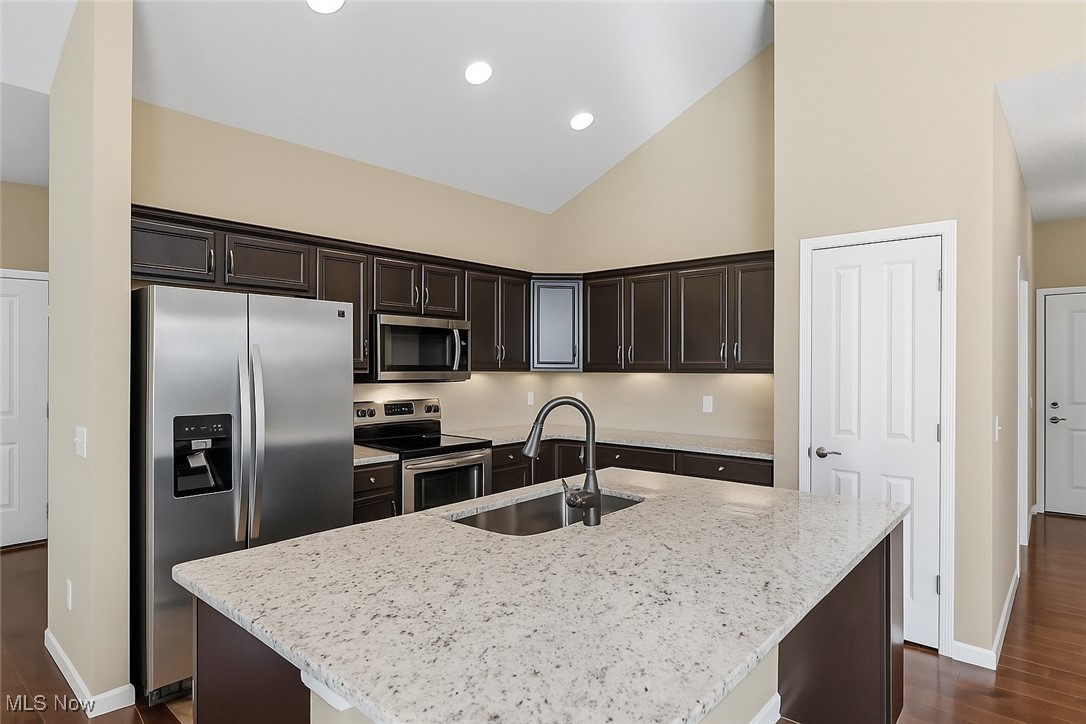 Brdgwater Condo - Residential