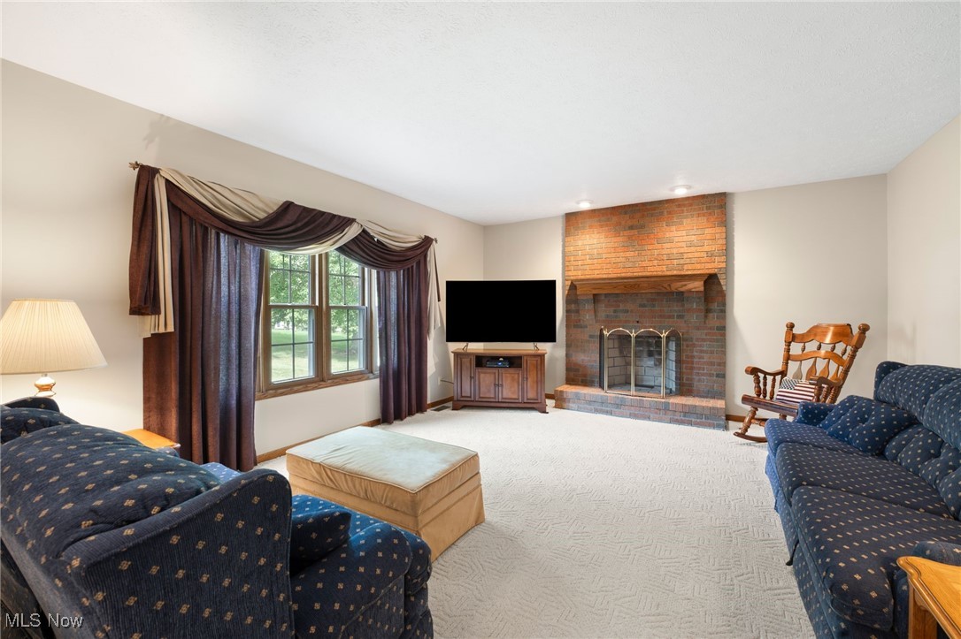 Williamsburg Village Estates - Residential