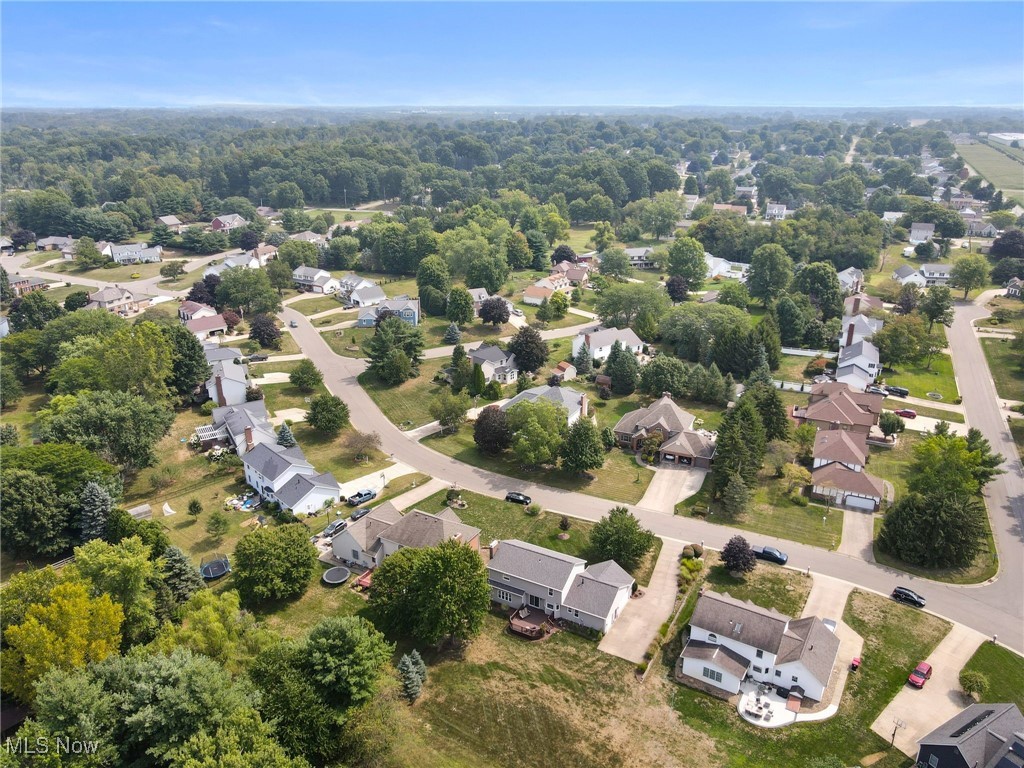 Williamsburg Village Estates - Residential