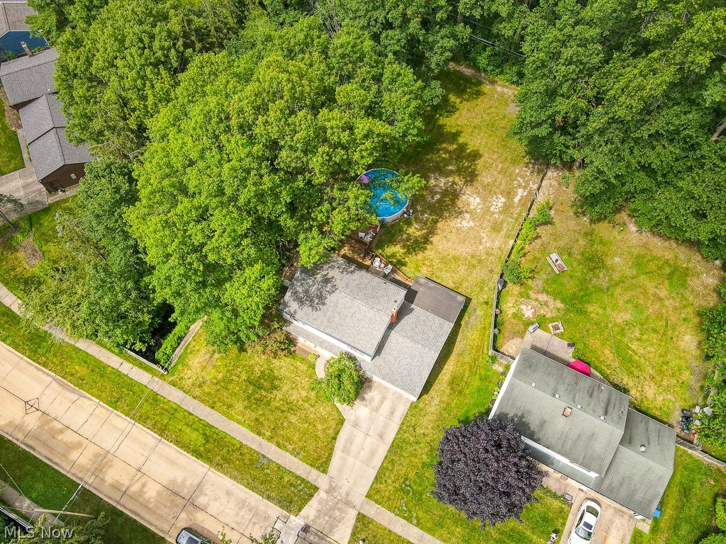 K & L Builders Inc Breezewood - Residential