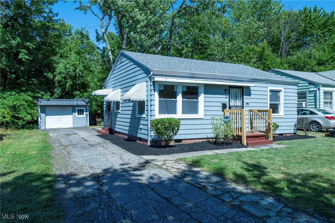 View Cleveland, OH 44121 house