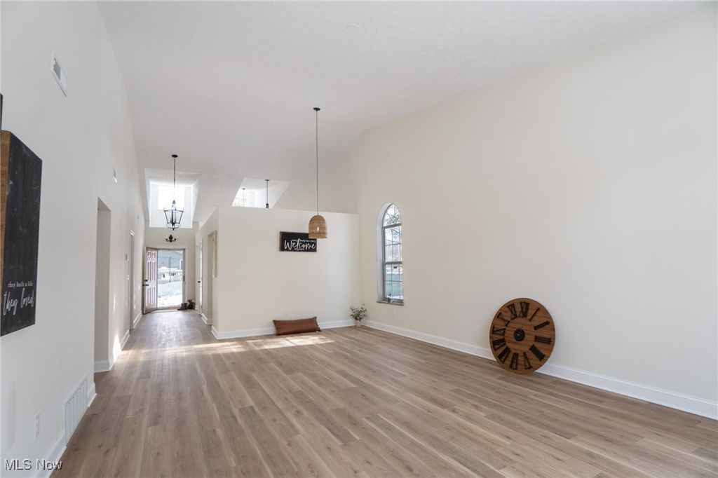 Photo of 264 Finchfield Circle, Macedonia, OH 44056 (MLS # 5176273)