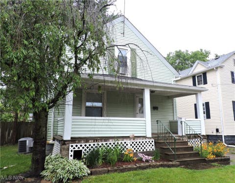 Photo for 515 Dewey Avenue