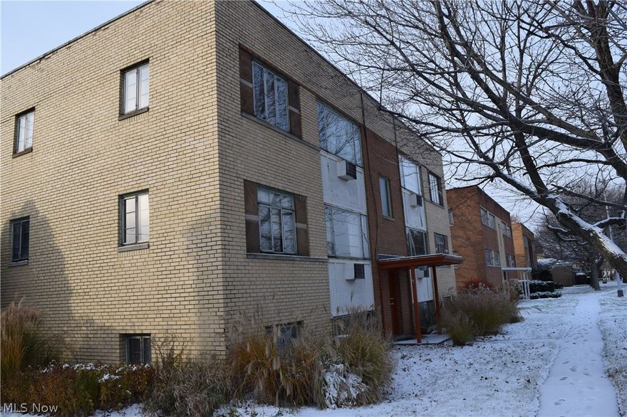 Long held investment property with long term tenants. Turning nice cash flow.  With a little work and tlc, could bring in substantially more. Great investment opportunity. Operating income does not include revenue from washer and dryer.