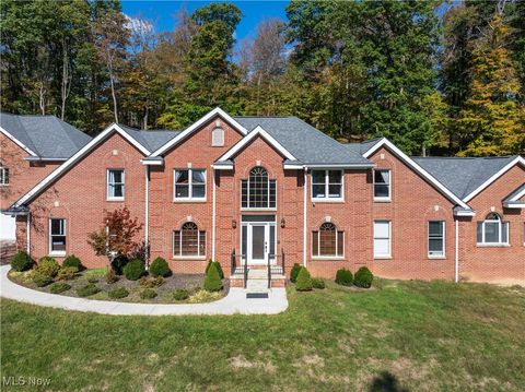 Homes For Sale - 320 Summerhill Drive<br/> Ross County, Chillicothe, OH 45601