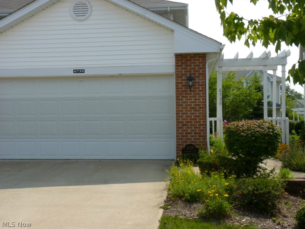 Crystal Lake Ph 03 - Residential