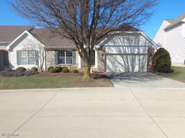 5532 Burnhill Drive, Medina, Ohio image 1