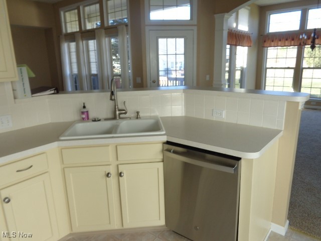5532 Burnhill Drive, Medina, Ohio image 14