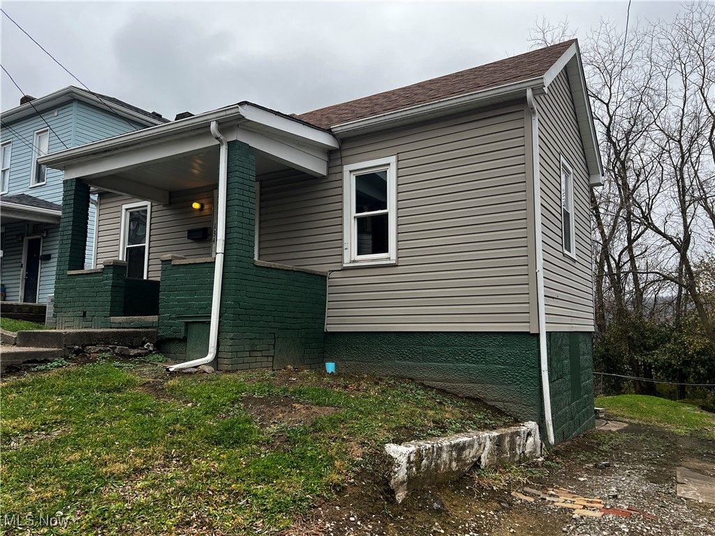 Photo of 134 Spring Avenue, Mingo Junction, OH 43938 (MLS # 5173819)