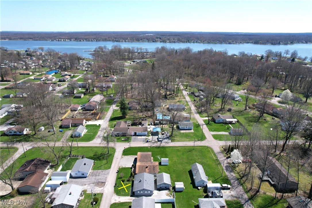 17733 Redwood Road, Lake Milton, Ohio image 5