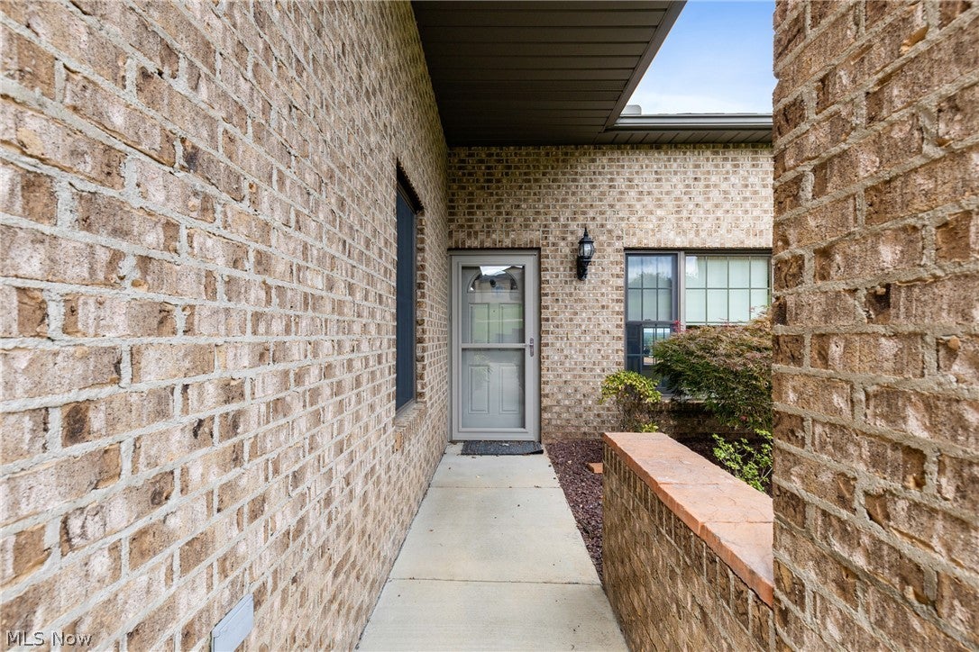 49272 Eagle Drive